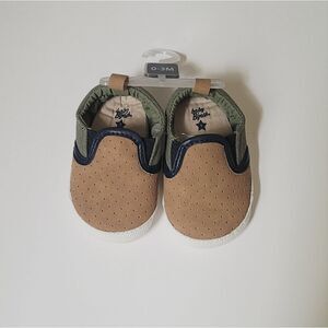 New OshKosh B'gosh Slip On Shoes 0-3M 1 NWT